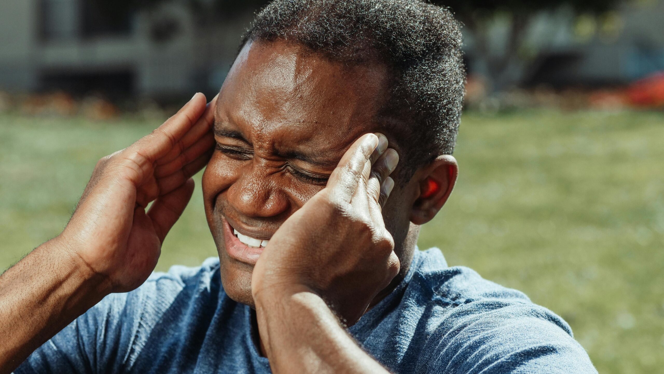Kostenloses Stock Foto zu afrikanischer abstammung, afroamerikanischer mann, angst