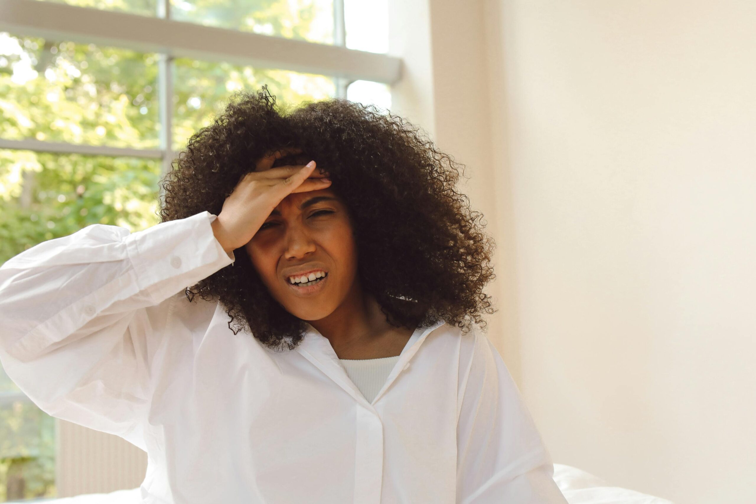 Kostenloses Stock Foto zu #indoor, afro, afroamerikaner