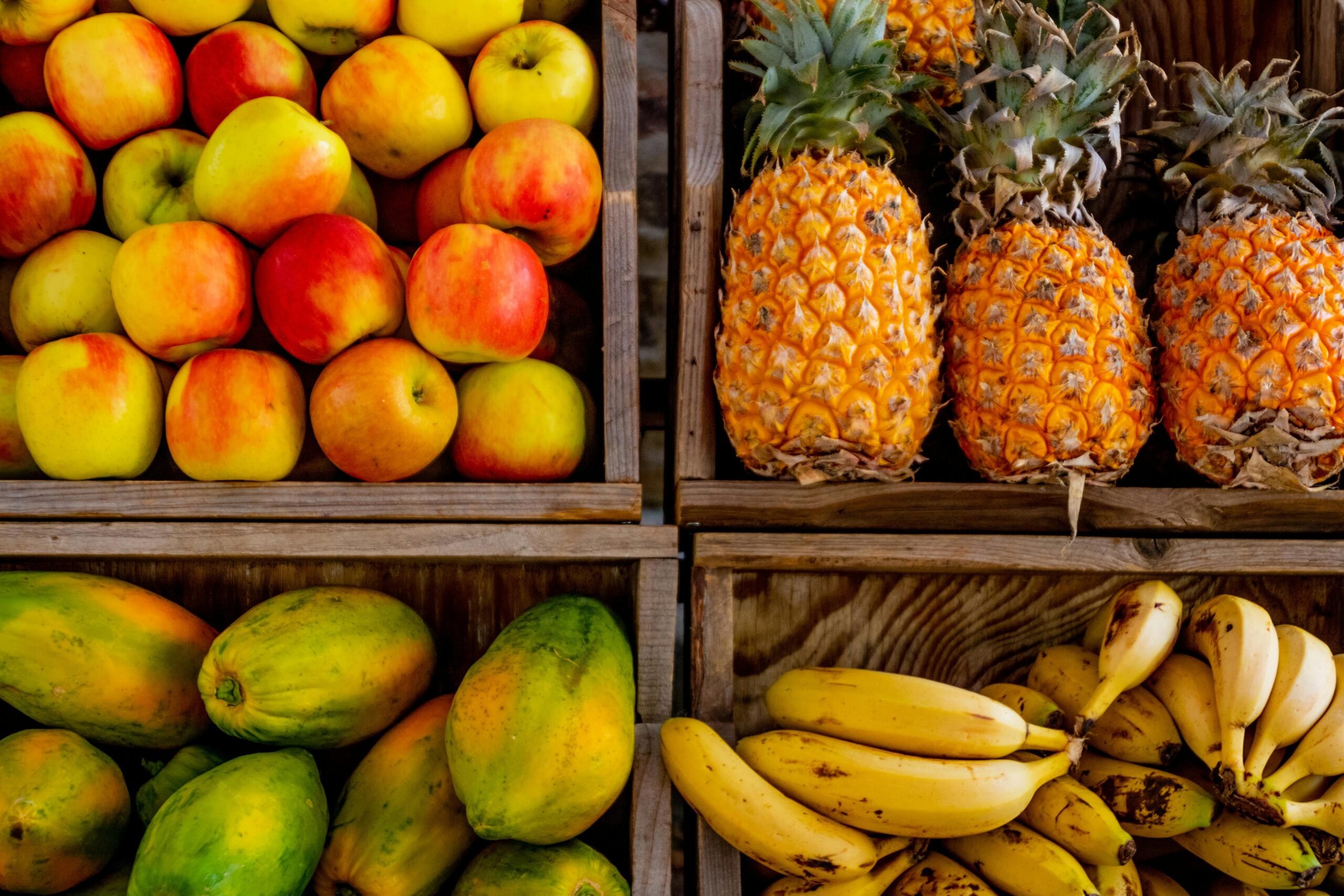 Vier Tabletts Mit Obstsorten
